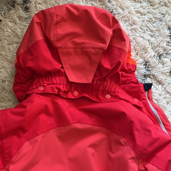 EUC Helly Hansen Girls Legend Ski Jacket - Picture 4 of 6